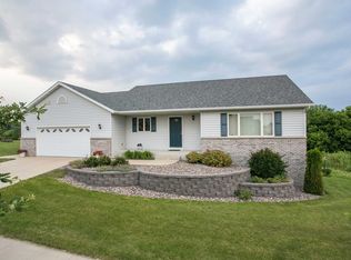 5103 Manor Brook Dr NW, Rochester, MN 55901