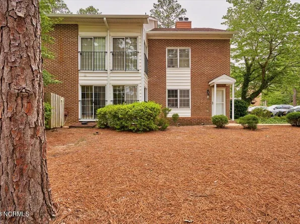 10 Pinehurst Manor Road #B, Pinehurst, NC 28374