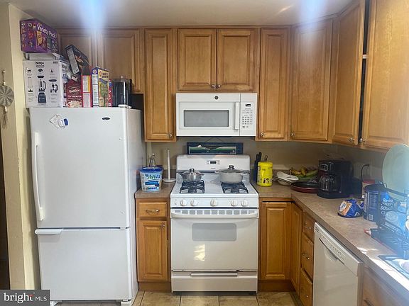4th image of 1677 Tinsman Ave