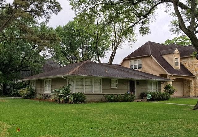 5201 Patrick Henry St. Bellaire, TX