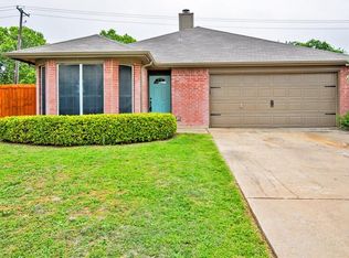 1210 Misty Meadow Dr, Midlothian, TX 76065