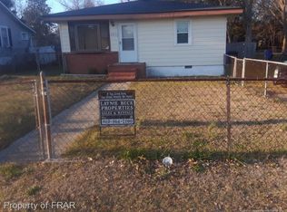 601 Eva Cir, Spring Lake, NC 28390