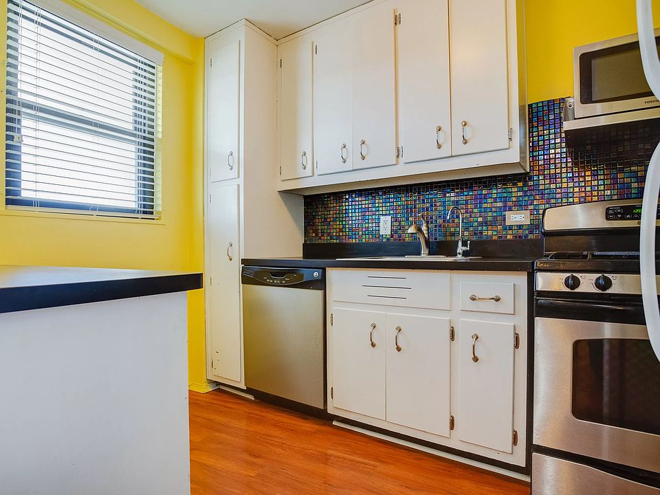 1st image of 90-60 Union Tpke APT 4D