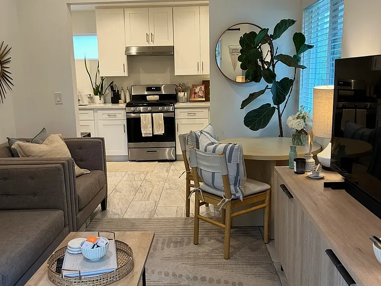 487 N Kellogg Ave #101 — Photo 5