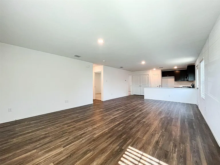 7413 Jackrabbit Ave — Photo 5