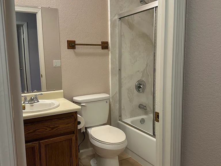 4802 Hinchman Way — Photo 5