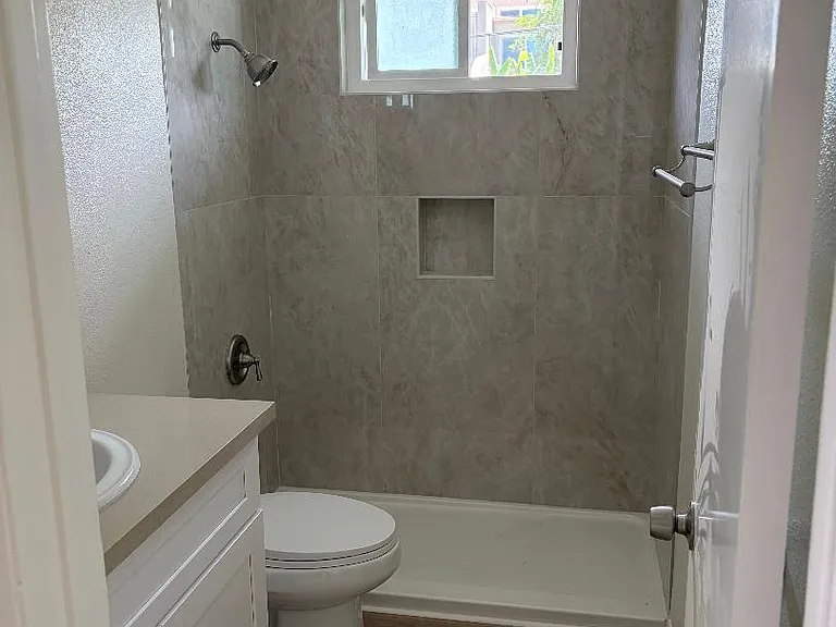 7702 Amberleaf Cir #4 — Photo 6