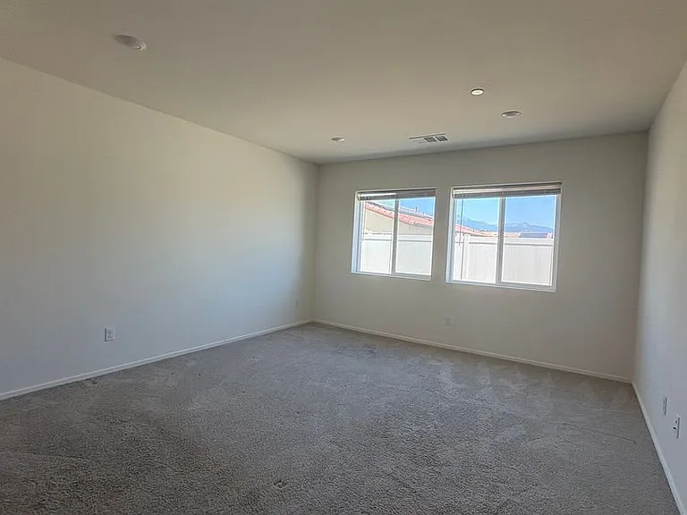 1460 Caprice Ct — Photo 6