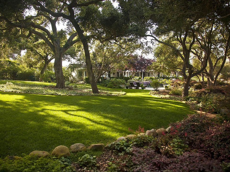 1st image of 260 Eucalyptus Hill Dr