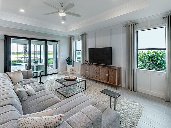 Spacious living room, perfect for entertaining
