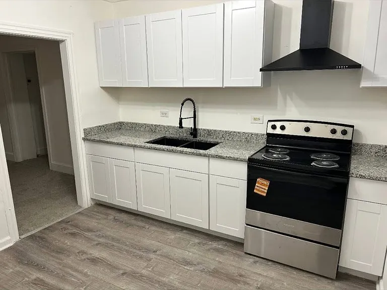 446 W Oley St #2 — Photo 1