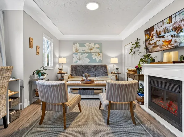 1767 Piercy Ave, Courtenay, BC V9N 3G2