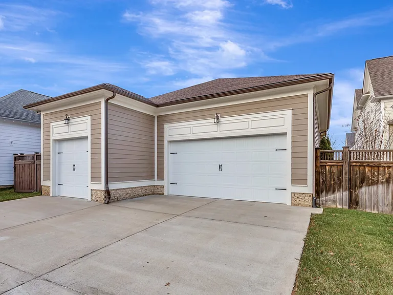 4031 General Martin Ln — Photo 39
