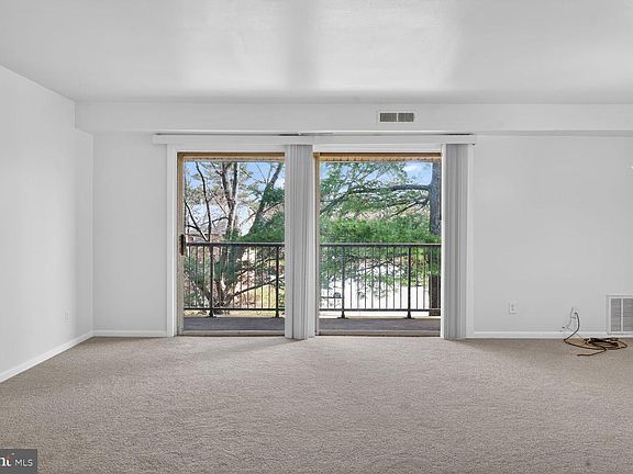 4th image of 105 Fitz Ct APT 204