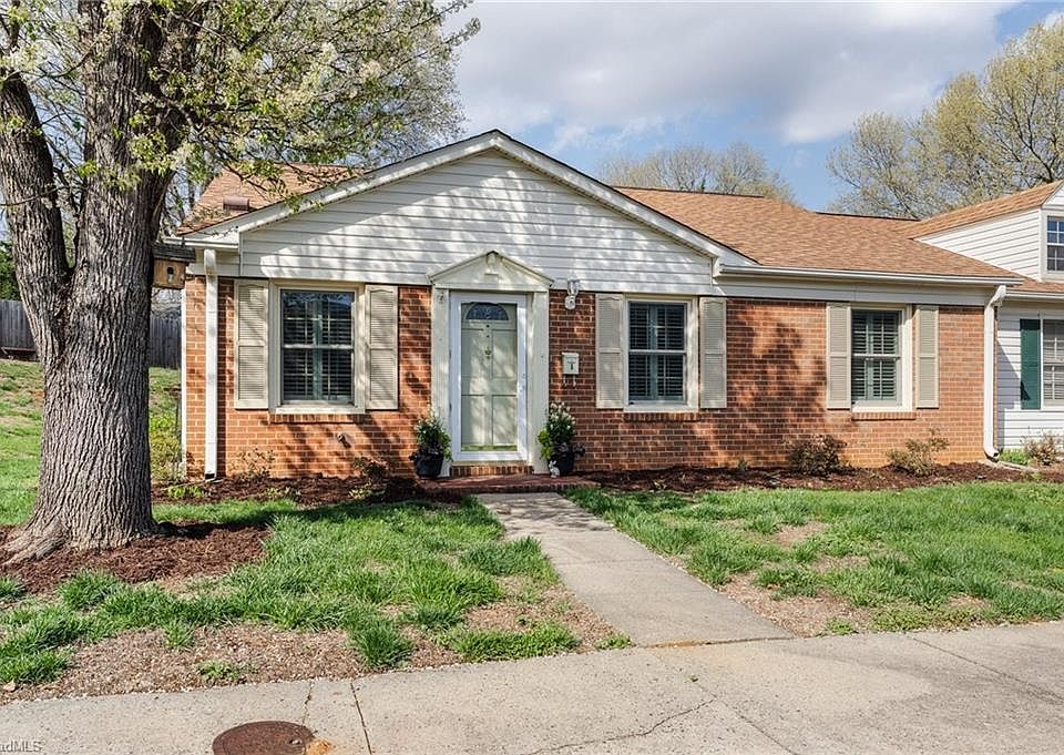 1st image of 3303 Regents Park Ln Unit A