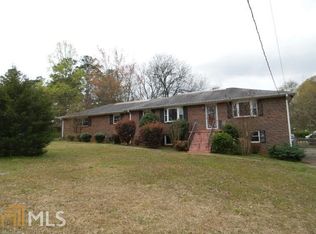 1079 Walnut Cir SW, Marietta, GA 30060