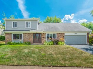 3535 Hillside Ct, Hoffman Estates, IL 60192