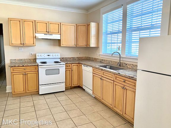 4th image of 2924 Republic St