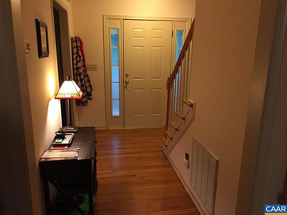 3rd image of 646 Jefferson Dr
