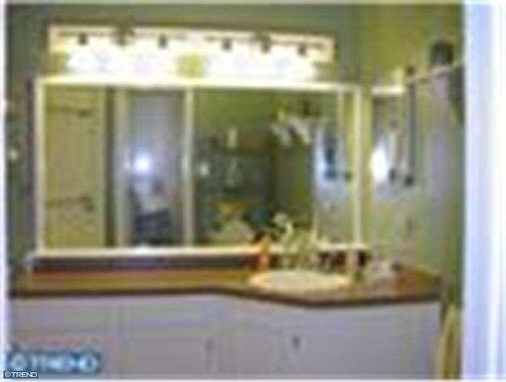 2nd image of 5009B Dunbarton Rd #B