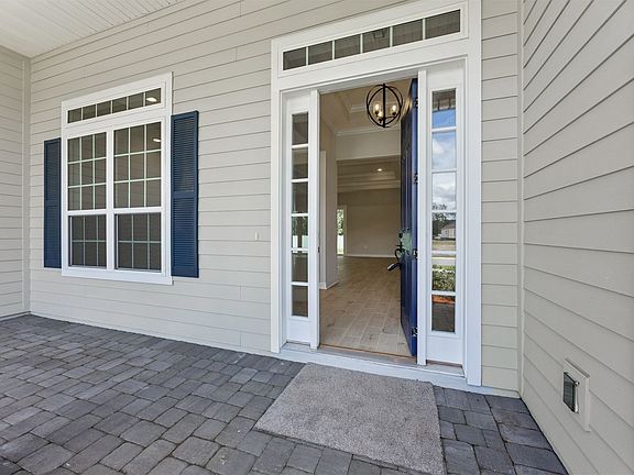 3rd image of 352 Sandy Bluff Dr