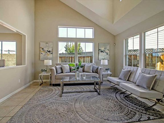 4th image of 1239 Summer Blossom Ave