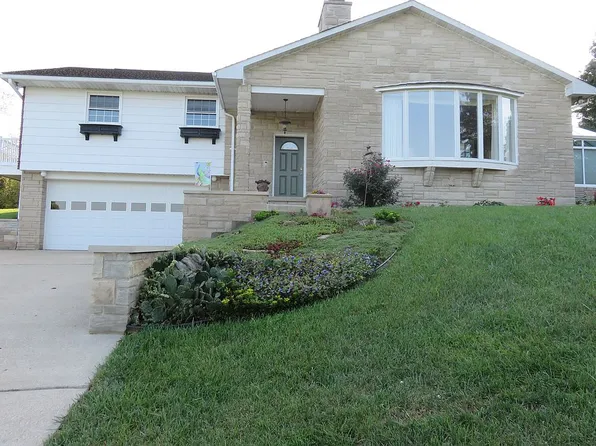 147 Chapel Dr, Gallipolis, OH 45631
