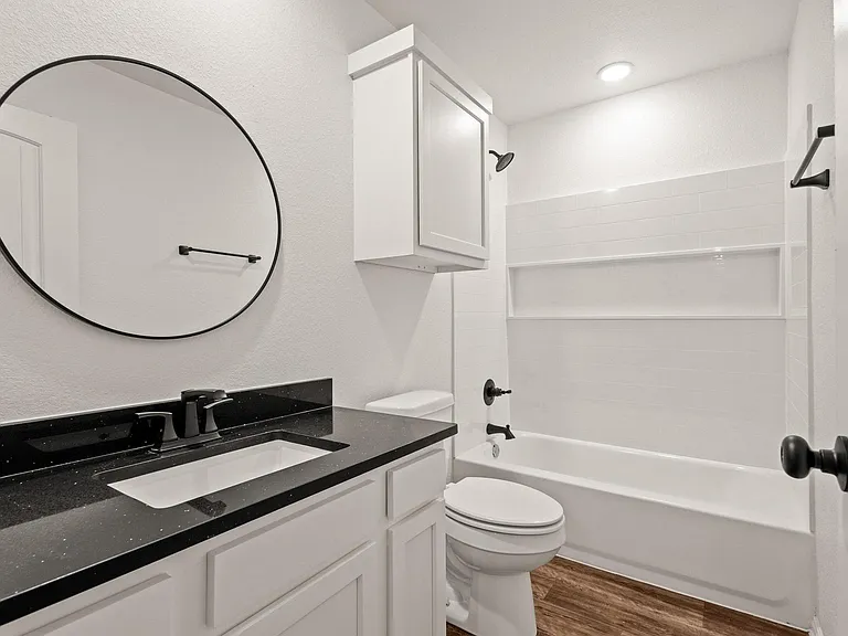 407 E Jones St #407 — Photo 12