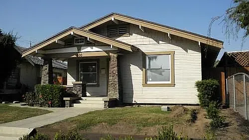3 bed, 1250 sqft, $1,650 — Photo 1