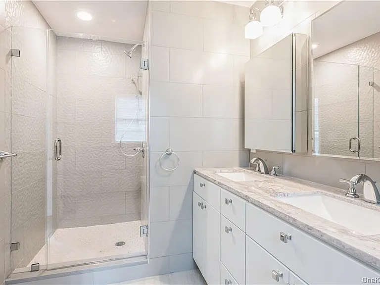 11 Park Ave E #11 — Photo 9