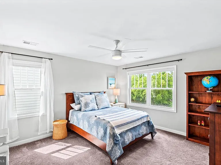 221 Wilder Ave — Photo 15