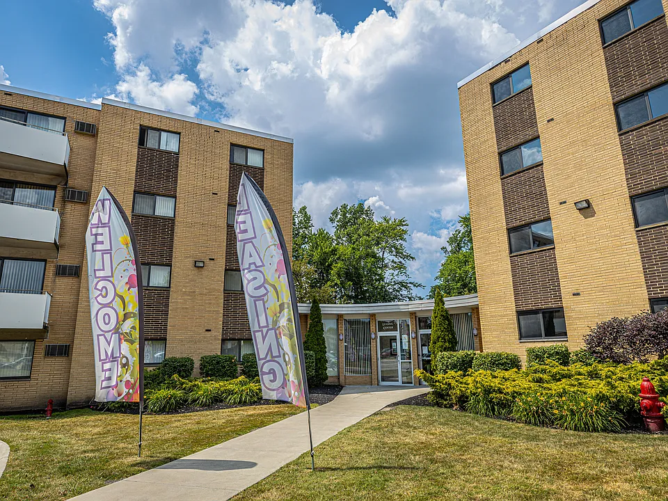 Camelot Apartments