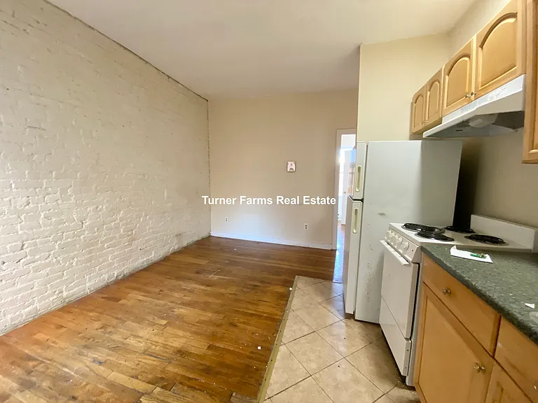 894 Huntington Ave — Photo 2