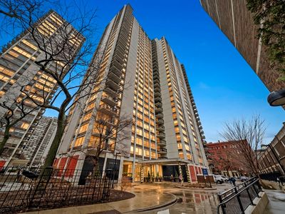 1460 N Sandburg Ter APT 705, Chicago, IL, 60610