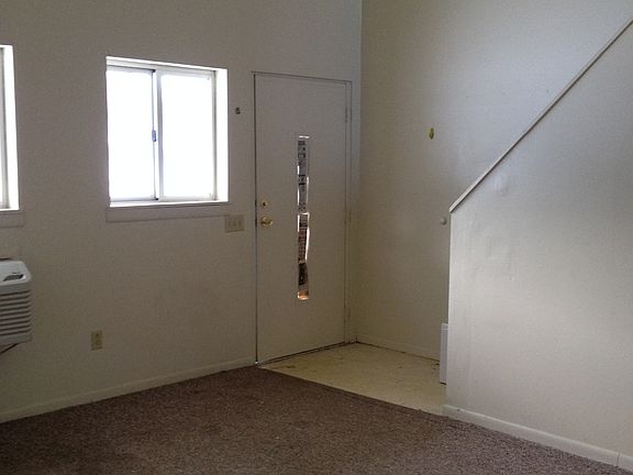 4th image of 1000 E Franklin St APT 9