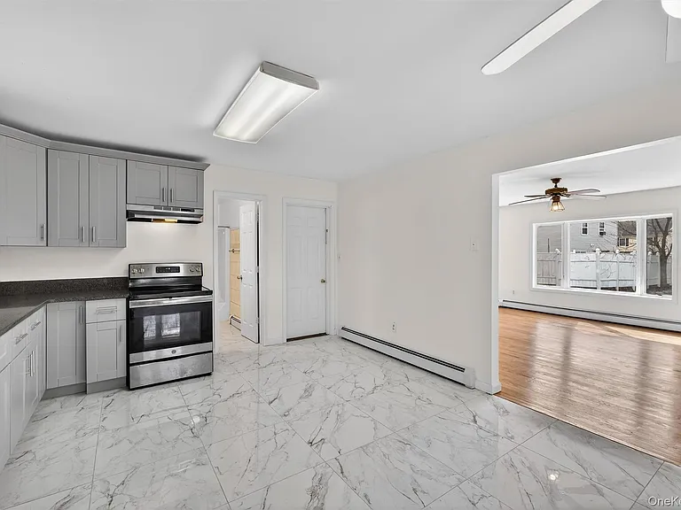 82 Walton Ter — Photo 12