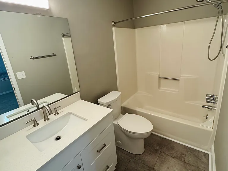 8542 Kissemee Dr — Photo 11
