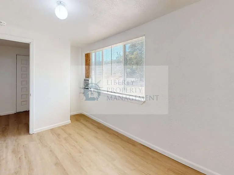 10051 E Lyons Rd — Photo 12