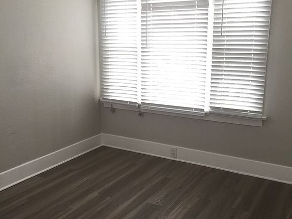 4th image of 522 C Ave