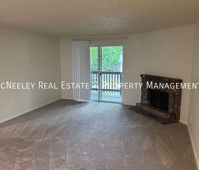 9745 SW Lookout Ter #A — Photo 4