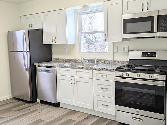 2nd image of 77 Leroy Pl