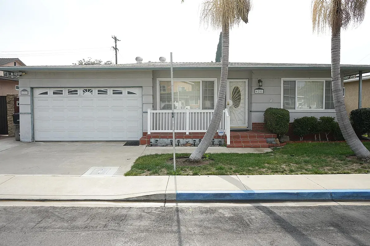 6251 Dorothy Dr — Photo 1