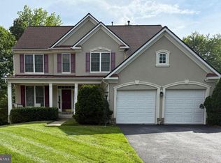 19228 Buna St, Triangle, VA 22172