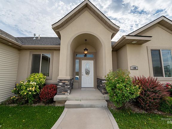 4th image of 520 Sun Terrace Dr