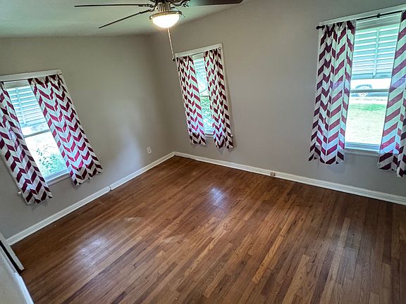 3rd image of 10228 Saint Richard Ln