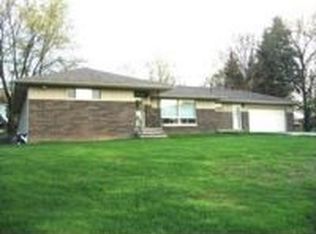 2146 Woodcrest Dr, Johnstown, PA 15905