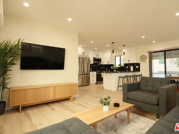 918 N San Vicente Blvd #D, West Hollywood, CA 90069