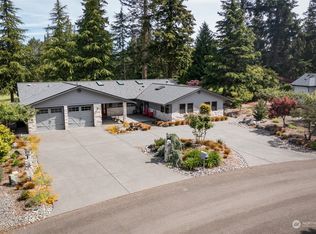 113 Arnold Palmer Pkwy, Sequim, WA