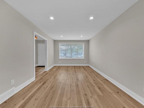 5th image of 3912 Bliss Rd