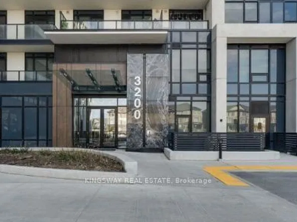 3200 William Coltson Ave #318, Oakville, ON L6H 7W6